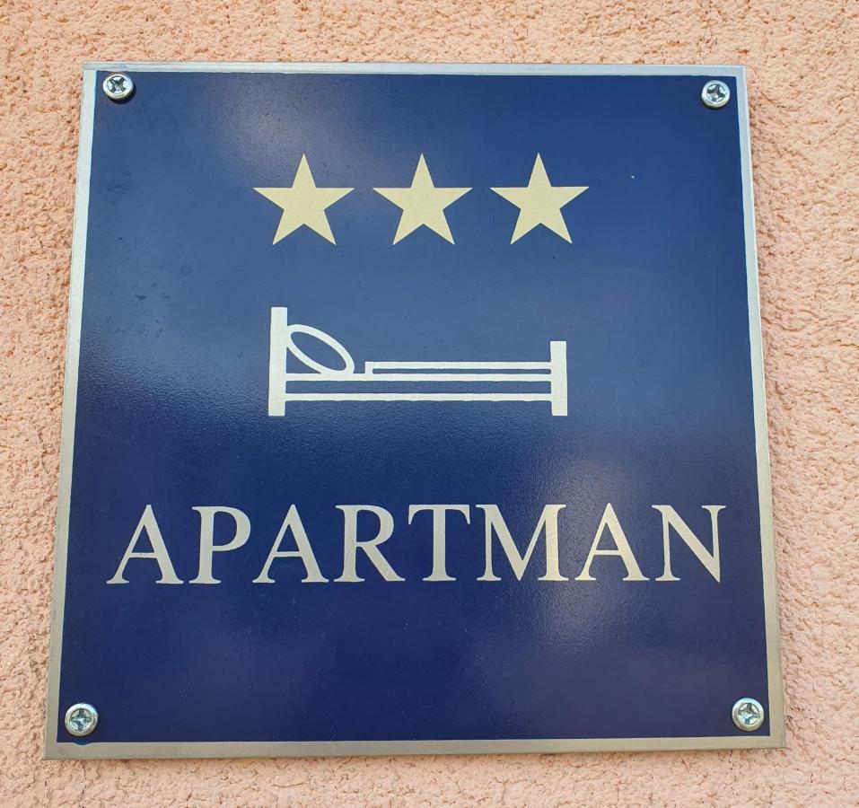 Apartment Rados Dugopolje Buitenkant foto