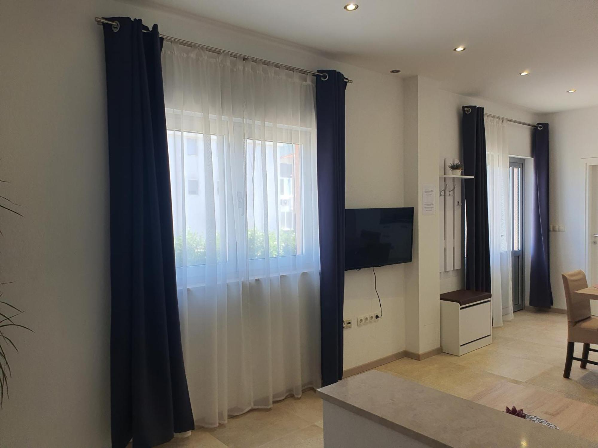 Apartment Rados Dugopolje Buitenkant foto