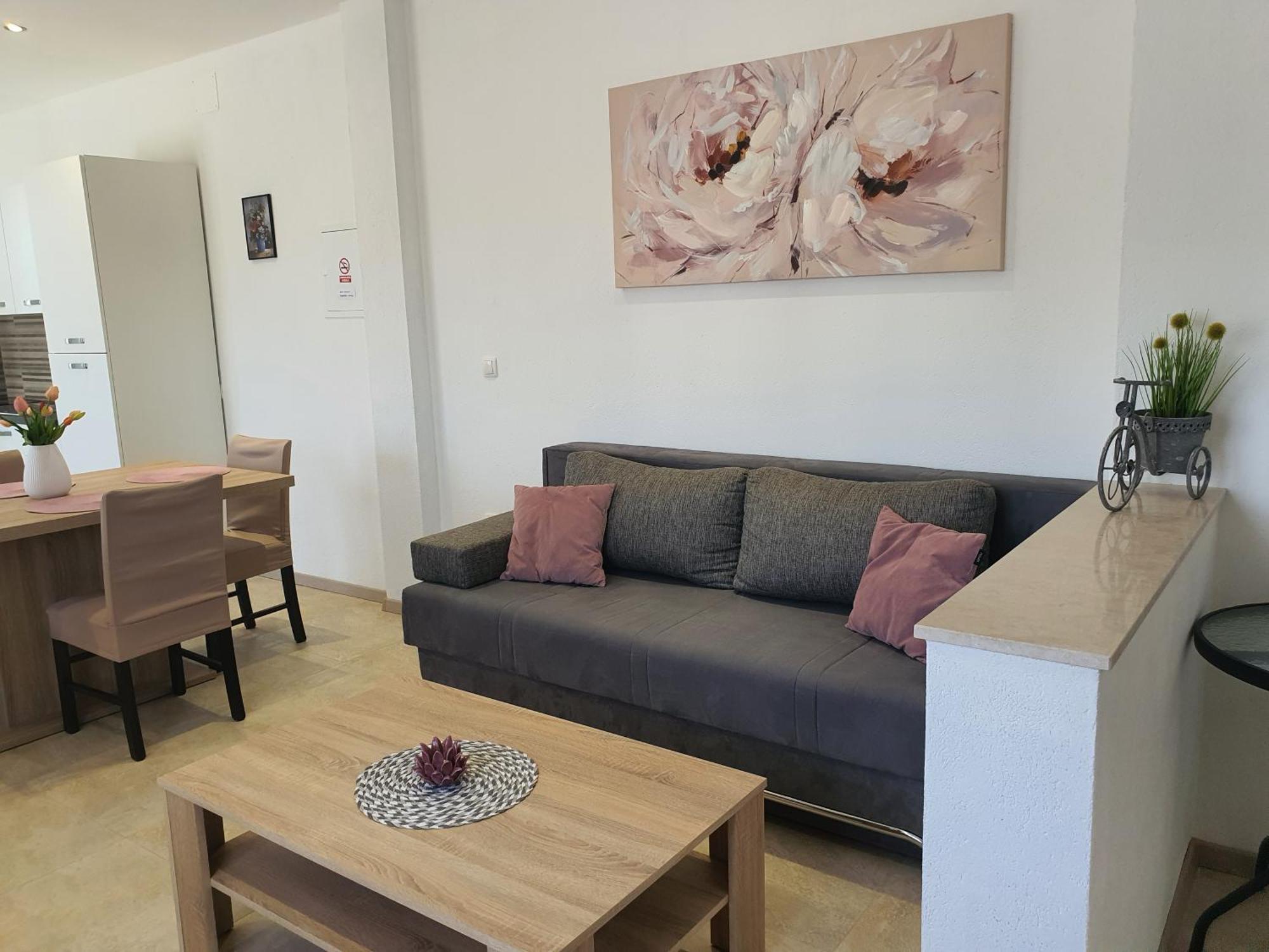 Apartment Rados Dugopolje Buitenkant foto